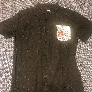 Men’s short sleeve button up